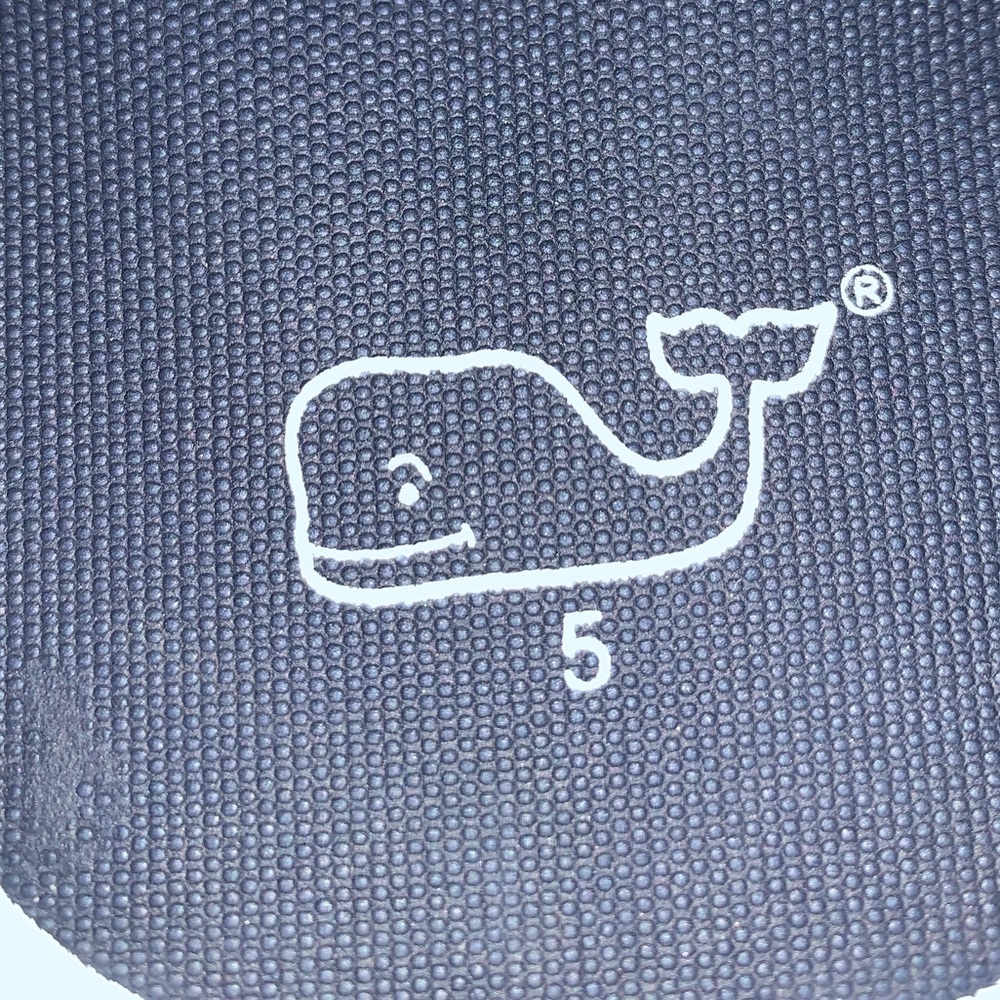 NEW VINEYARD VINES whale flip flops sandals boys size 5 - Picture 5 of 8